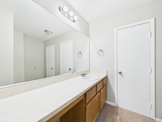 Building Photo - 12642 Ashford Meadow Dr