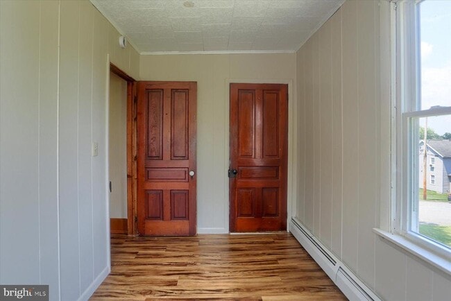 Building Photo - 115 3rd St
