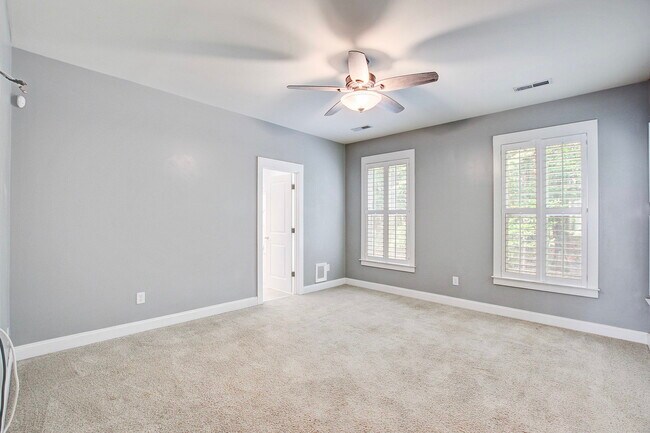 Building Photo - 1811 Luna Ct