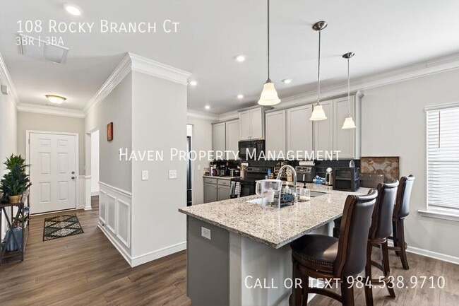 Building Photo - 108 Rocky Br Ct