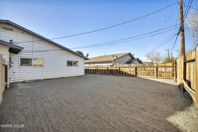 Building Photo - 1642 York Wy