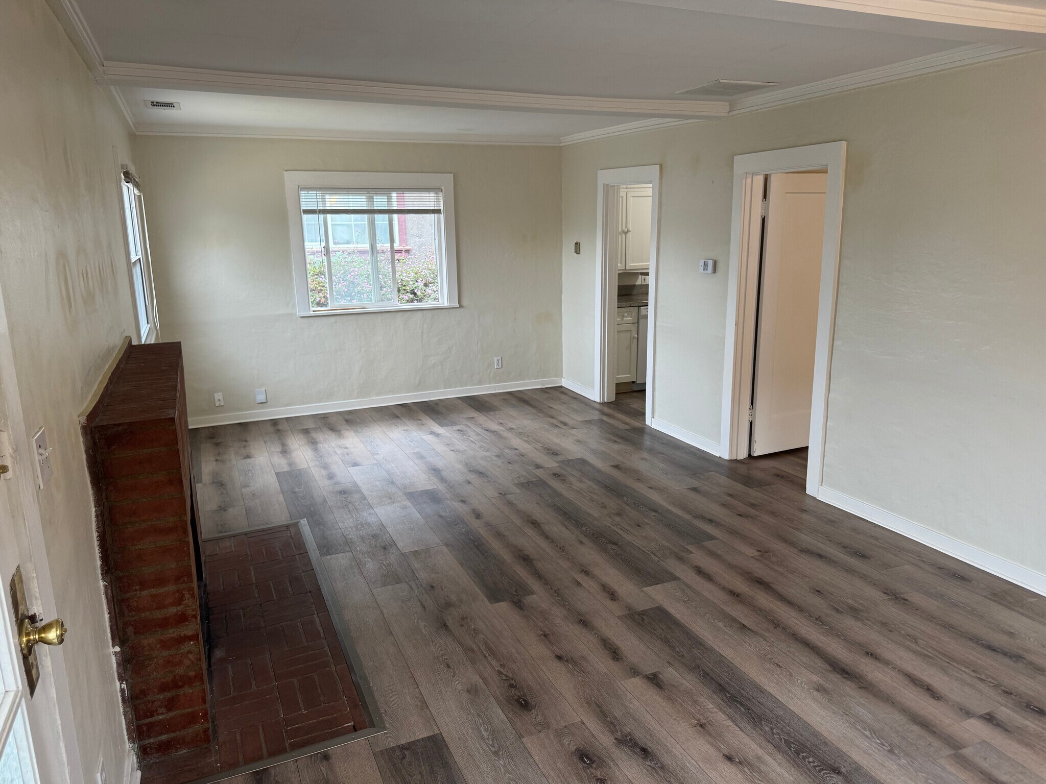 Building Photo - 4056 Santa Rita St
