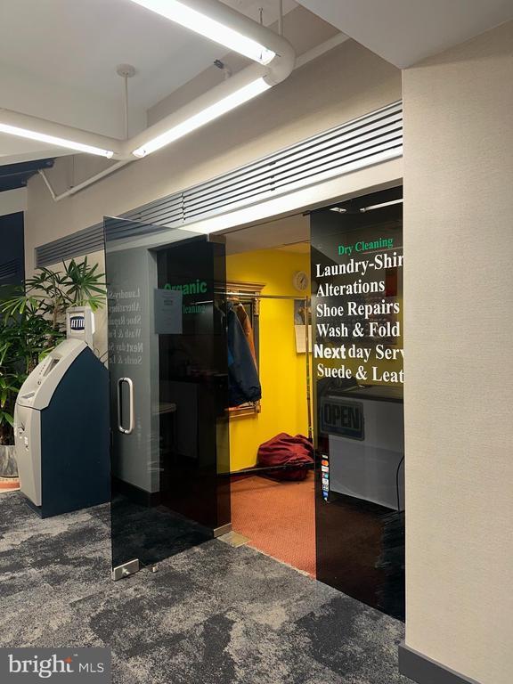 Building Photo - 1530 Key Blvd