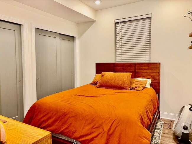 Building Photo - 511 Gorgas Ln