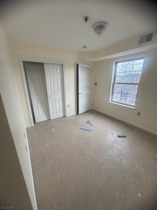 Building Photo - 600 Fulton St