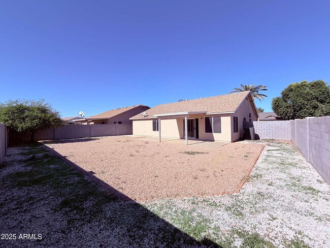 Building Photo - 2293 E Longhorn Pl