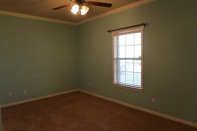 Building Photo - Charming 3-Bedroom Home with 2 Full Baths in Waco, TX - Perfect for Your Family!
