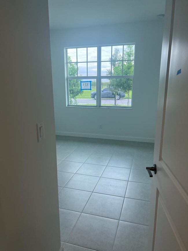 Building Photo - 1215 Tangled Orchard Tr