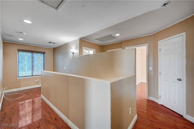 Building Photo - 5674 Diamond Palm Ct