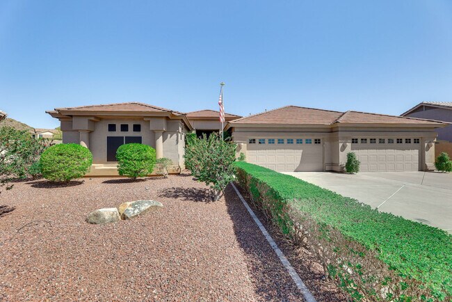 Building Photo - 1425 N Harper Cir