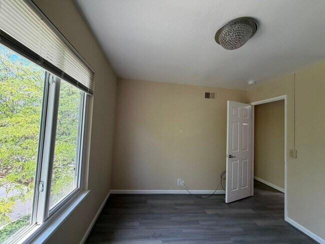 Building Photo - Updated 4BD/2.5BA Concord Home Near Parks, Tennis Courts, Community Amenities