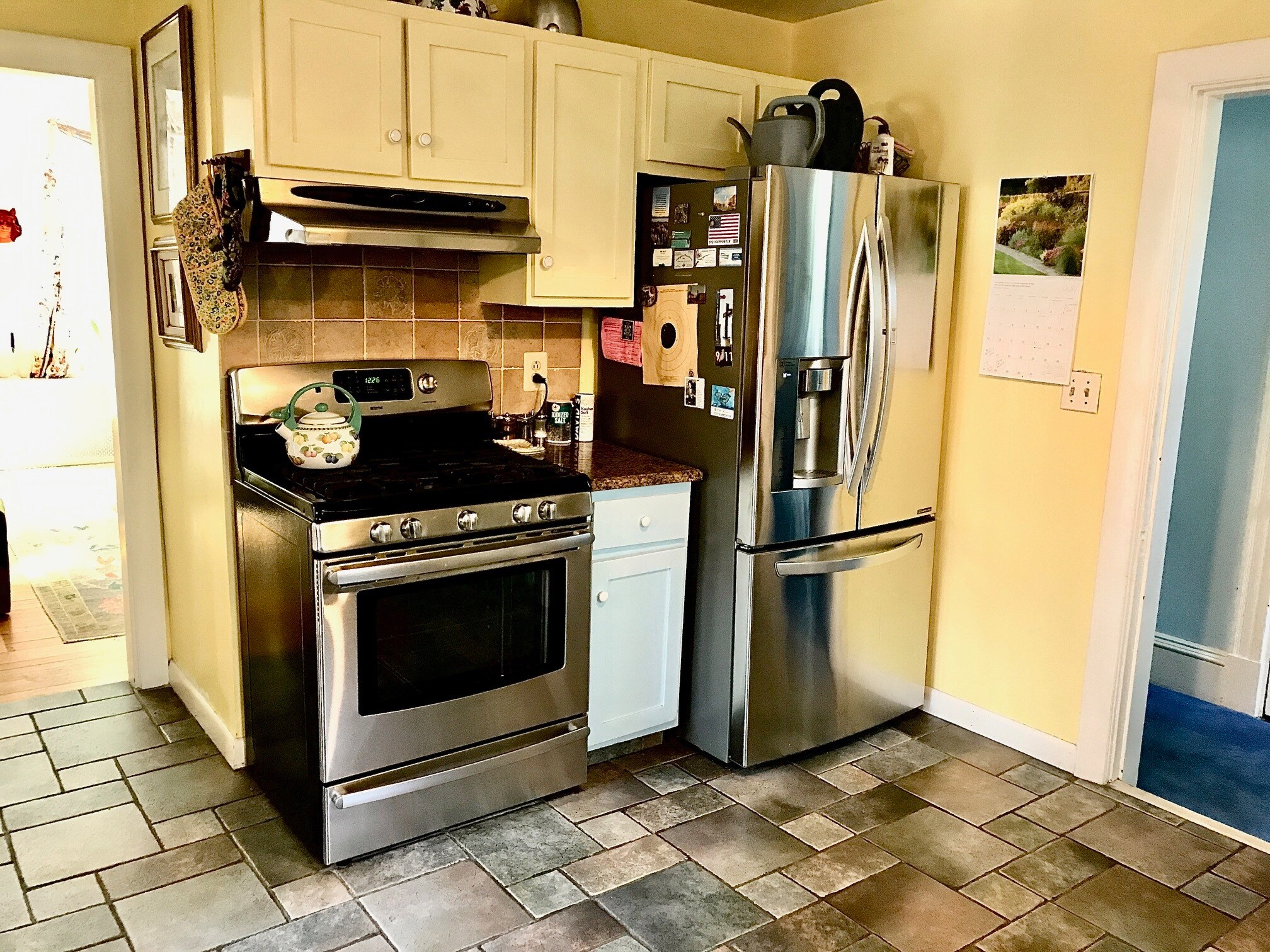 Kitchen - 17 Marathon St