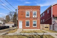 Building Photo - 16 E 118th Pl