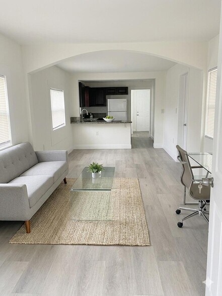 Building Photo - 1527 NW 63rd St