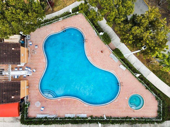 Building Photo - 7250 NW 177th St