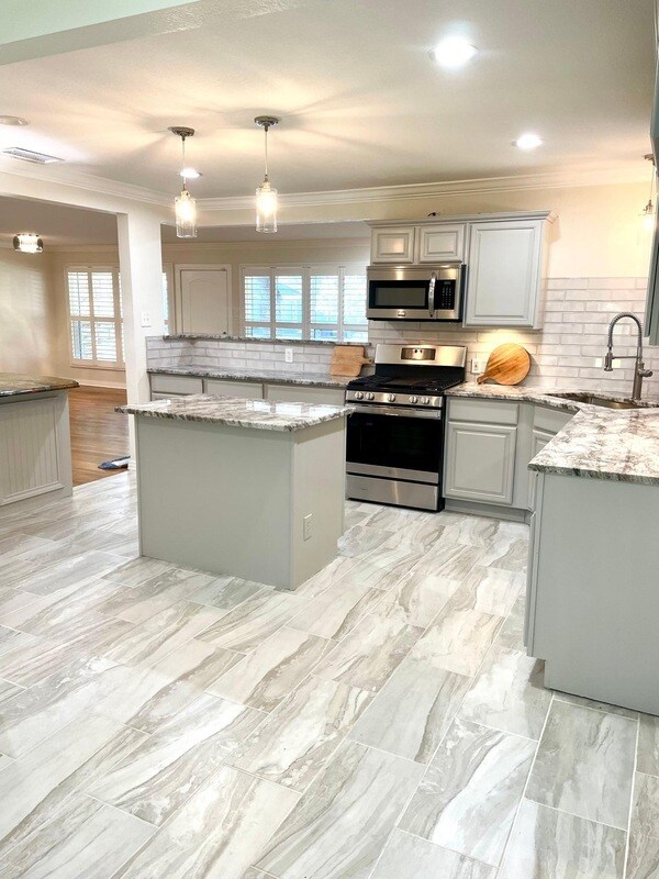 Building Photo - 3586 Dryden Rd