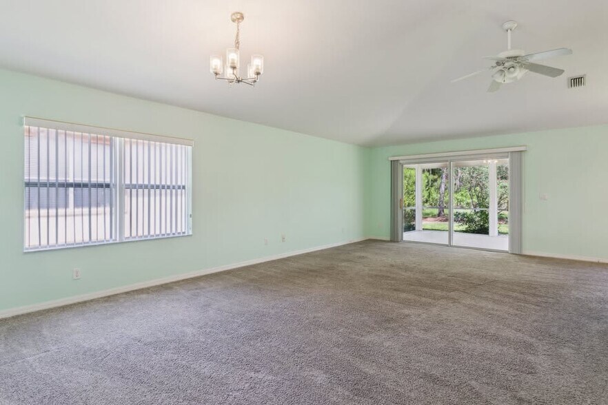 Living Room - 1173 Kilkenny Ln