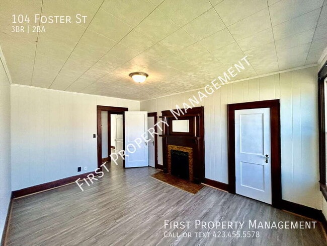 Building Photo - 104 Foster St