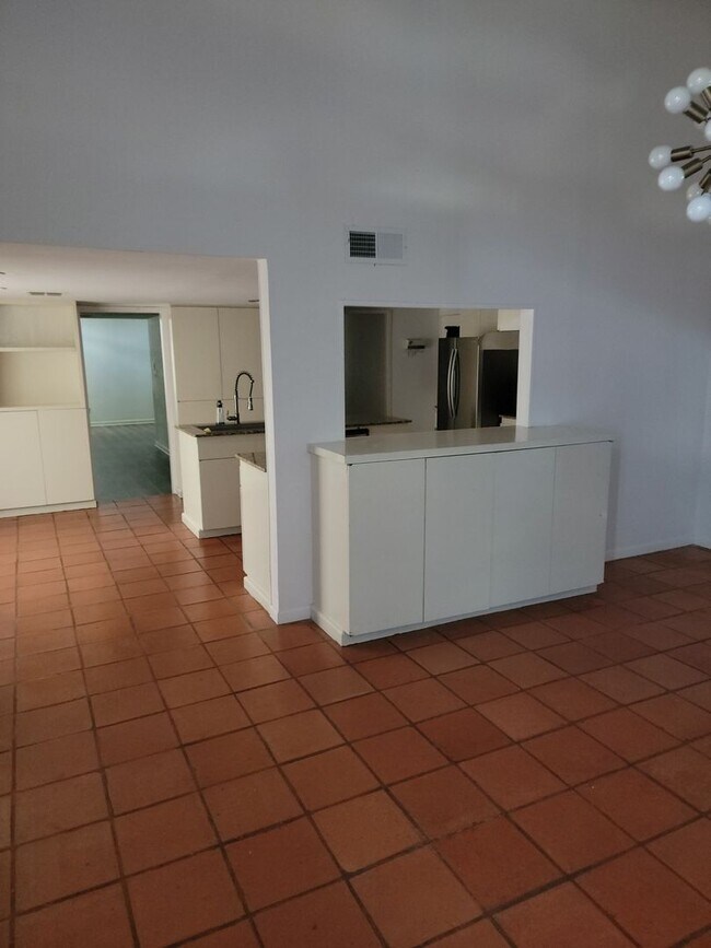 Building Photo - 7122 Pharaoh Dr