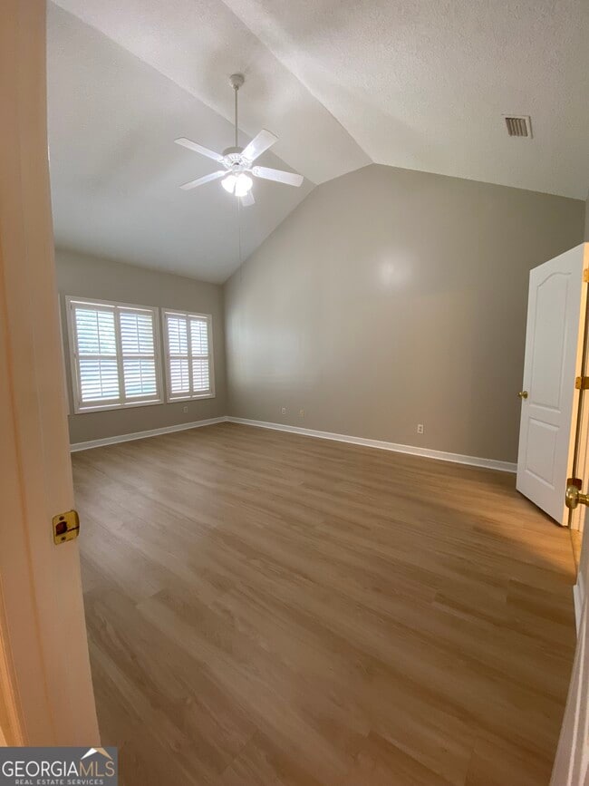 Building Photo - 126 Kathryne Bailey Dr