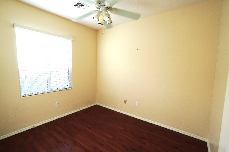 Building Photo - 2558 Divine Sky Dr