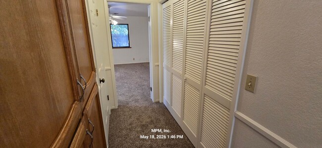 Building Photo - 3 bedroon 2 bath home