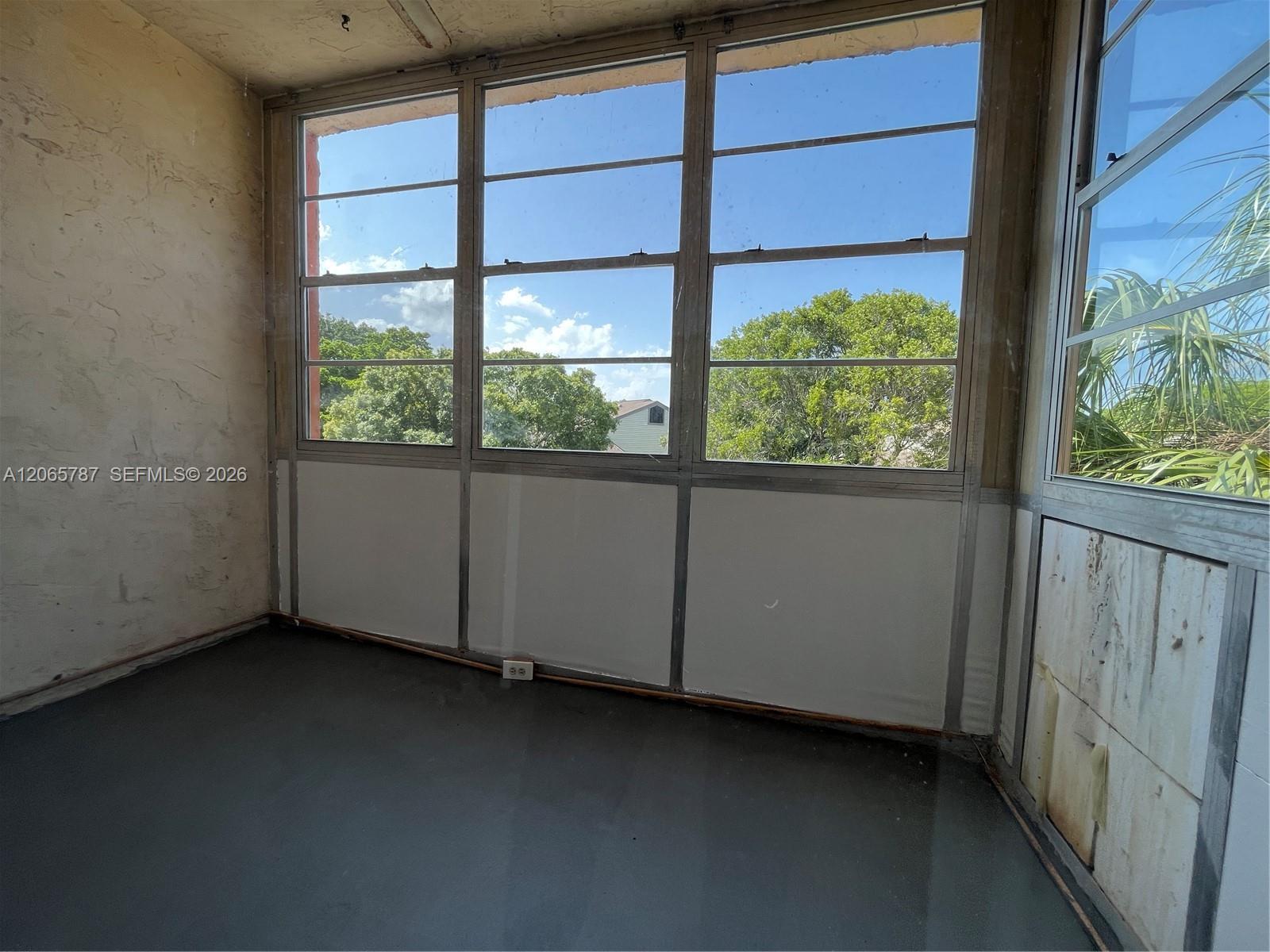 Building Photo - 4334 NW 9th Ave