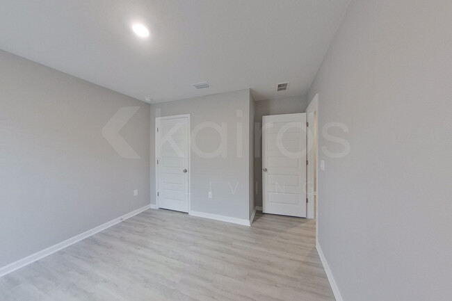 Building Photo - 4750 Malay Cir