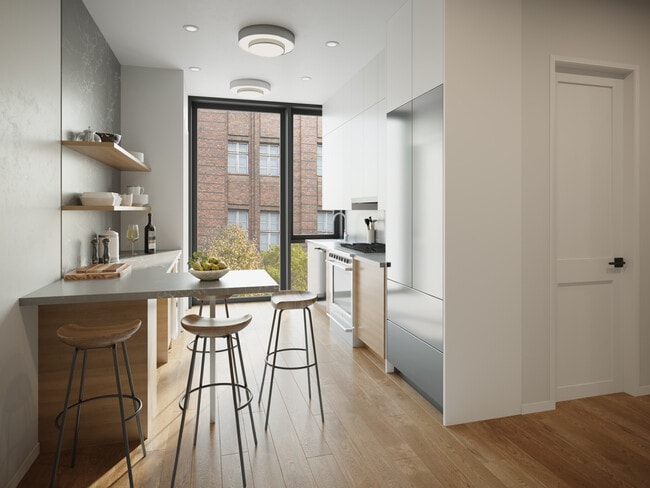 Building Photo - 1572 Beacon St