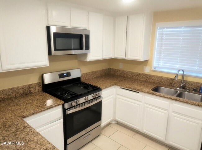 Building Photo - 37734 Tackstem St