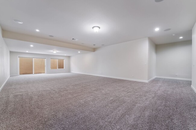 Building Photo - Beautiful Three Story, Five Bedroom Home with Lagoon Style Pool and Spa