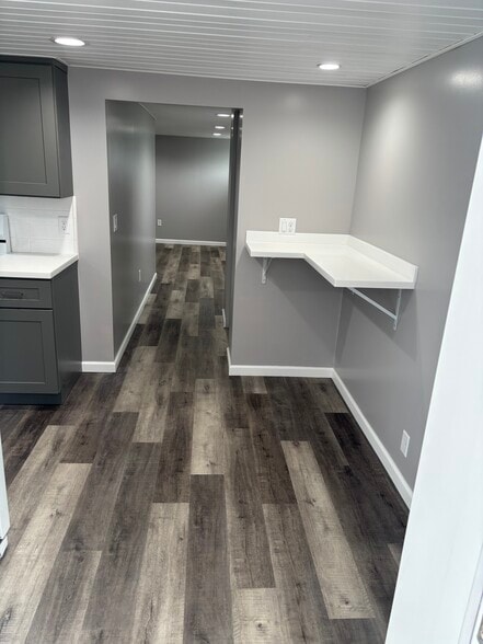 Building Photo - 15 N Wickliffe Cir