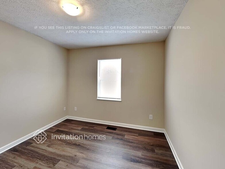 Building Photo - 110 Cartway Ln