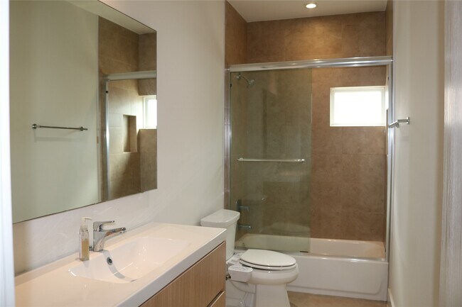 Building Photo - 5403 Tocayo Pl