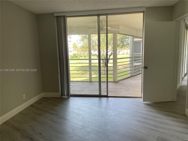 Building Photo - 805 Cypress Blvd