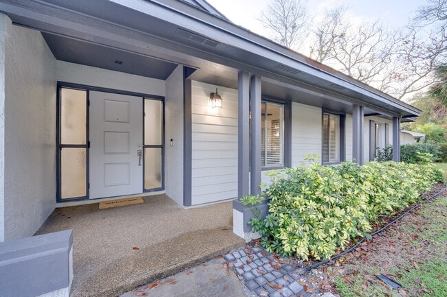 Building Photo - 8644 Sandberry Blvd