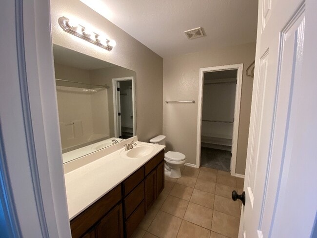 Building Photo - 2704 N 21st St