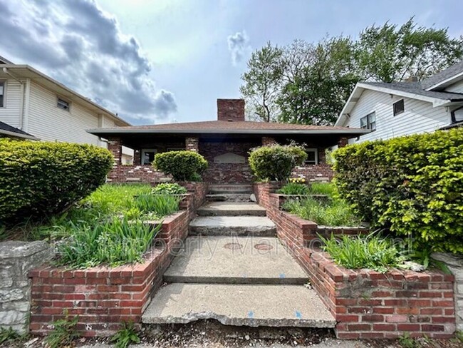 Primary Photo - 2354-2356 Shelby St