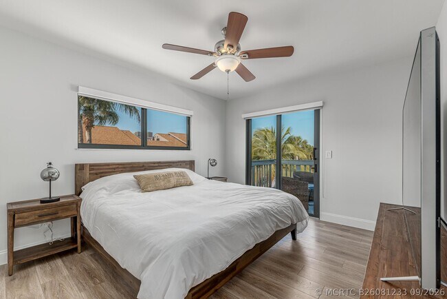 Building Photo - 1712 Sea Horse Pl