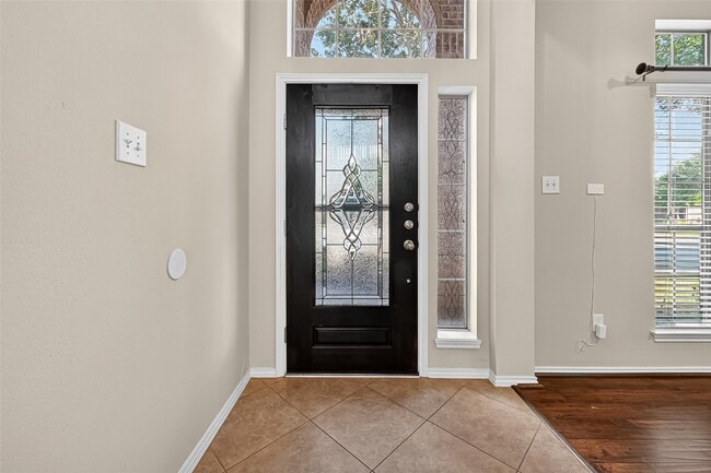 Building Photo - 2606 Waterbrook Ln