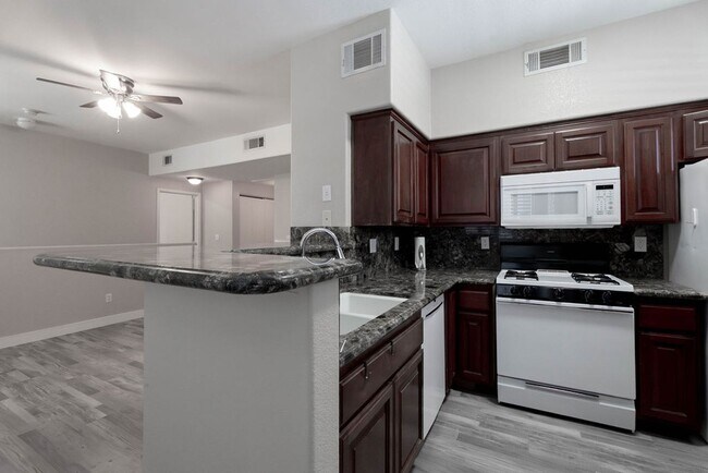Building Photo - 9050 W Warm Springs Rd