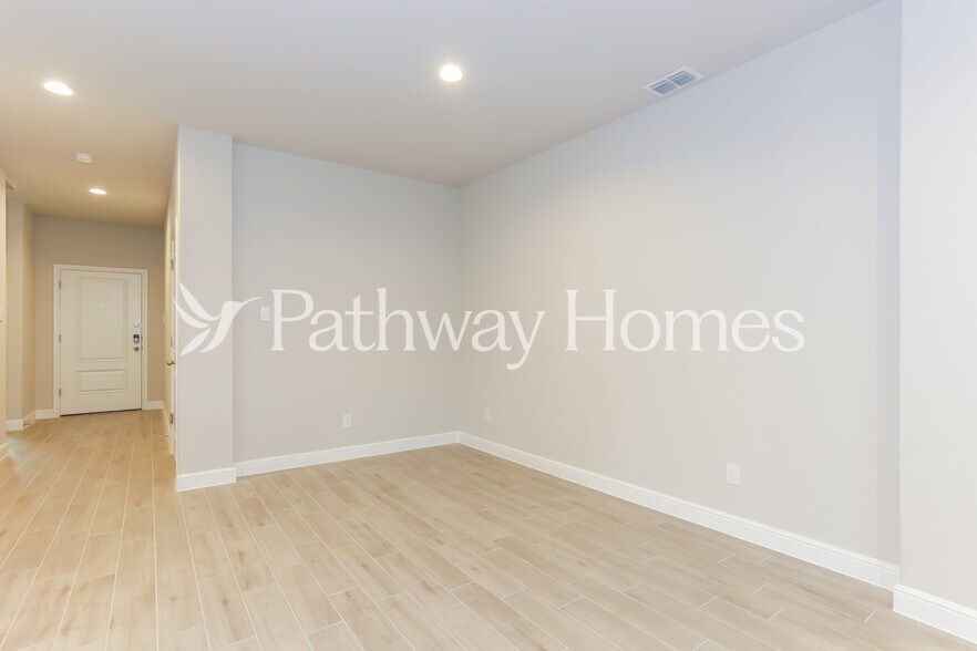 Building Photo - 1736 Reverie Rd