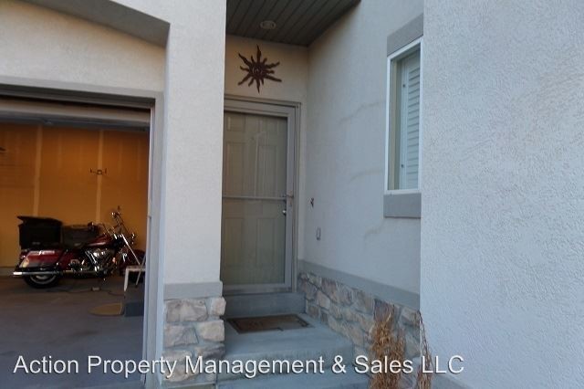 Primary Photo - 1598 Wyngate Park Dr
