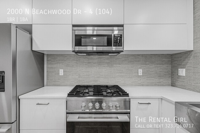 Building Photo - 2000 Beachwood Dr