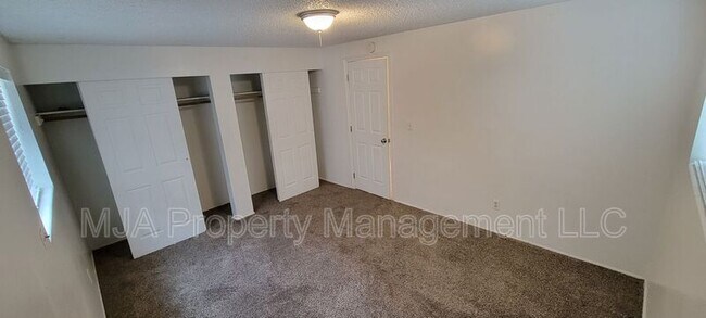 Building Photo - 4735 S 1900 W