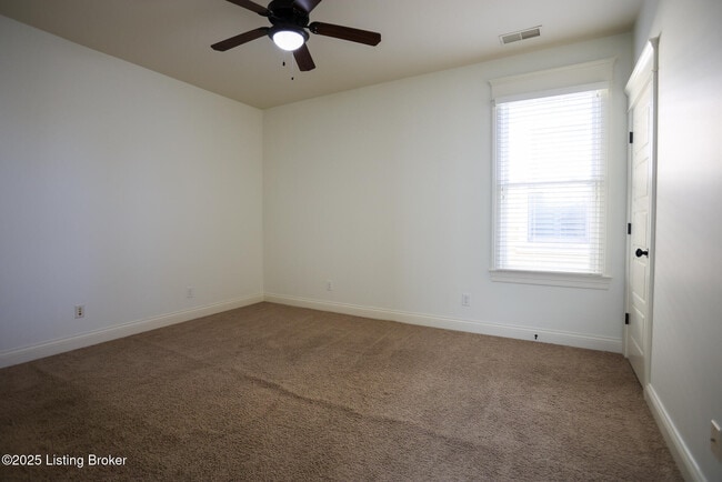 Building Photo - 10711 Impatiens St