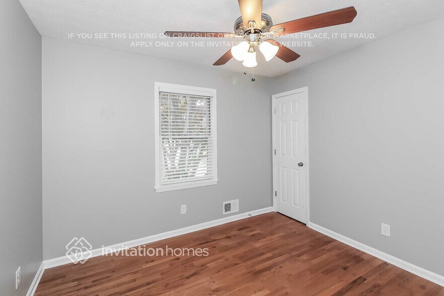 Building Photo - 4414 Lamar Dr