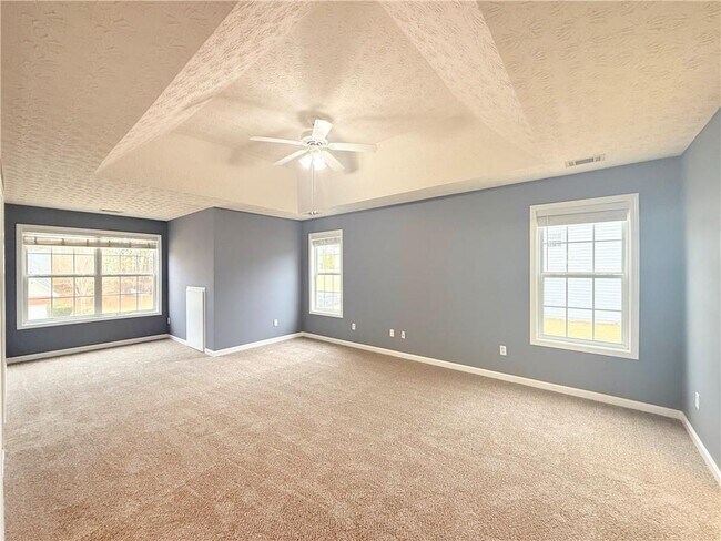 Building Photo - 945 Sweet Mill Ln