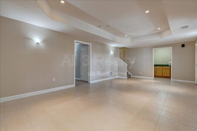 Building Photo - 2540 Alvecot Cir SE