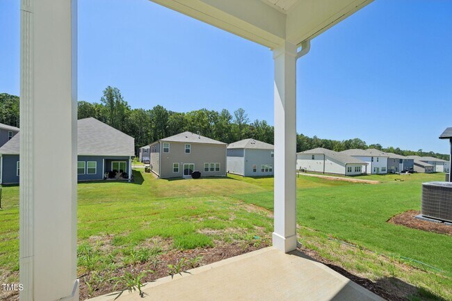 Building Photo - 721 Deschutes Dr